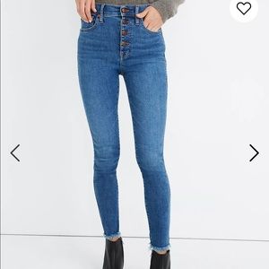 Madewell 10" HIGH-RISE SKINNY JEANS IN MACKEY
WASH:BUTTON FRONT EDITION